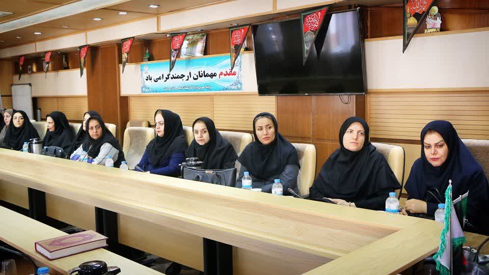 خاتوونی کرده واری از سنندج تا خارج از مرزها؛ همایشی برای شناسایی زنان تأثیرگذار کرد